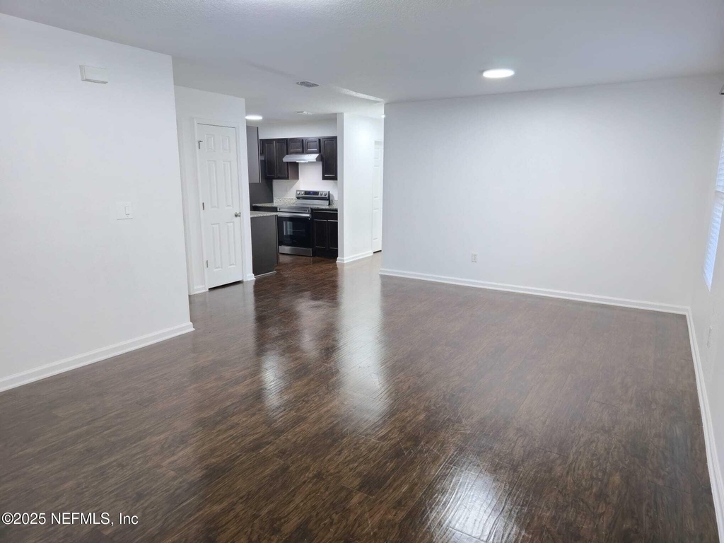 9124 Adams Avenue - Photo 3