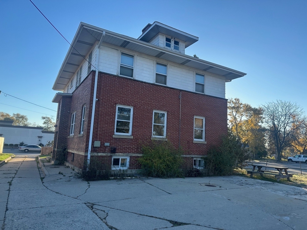 6 S Monterey Avenue - Photo 10