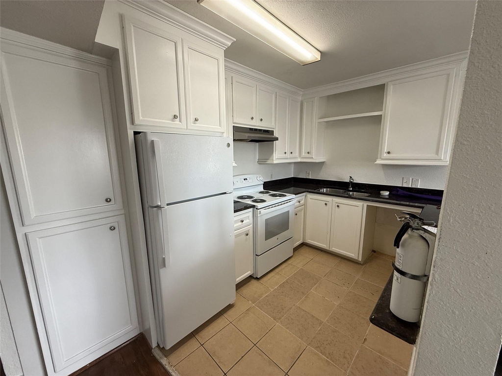 3002 Market Street - Photo 3