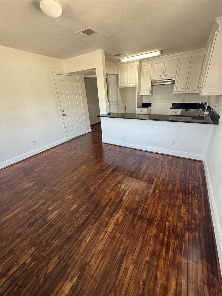 3002 Market Street - Photo 2