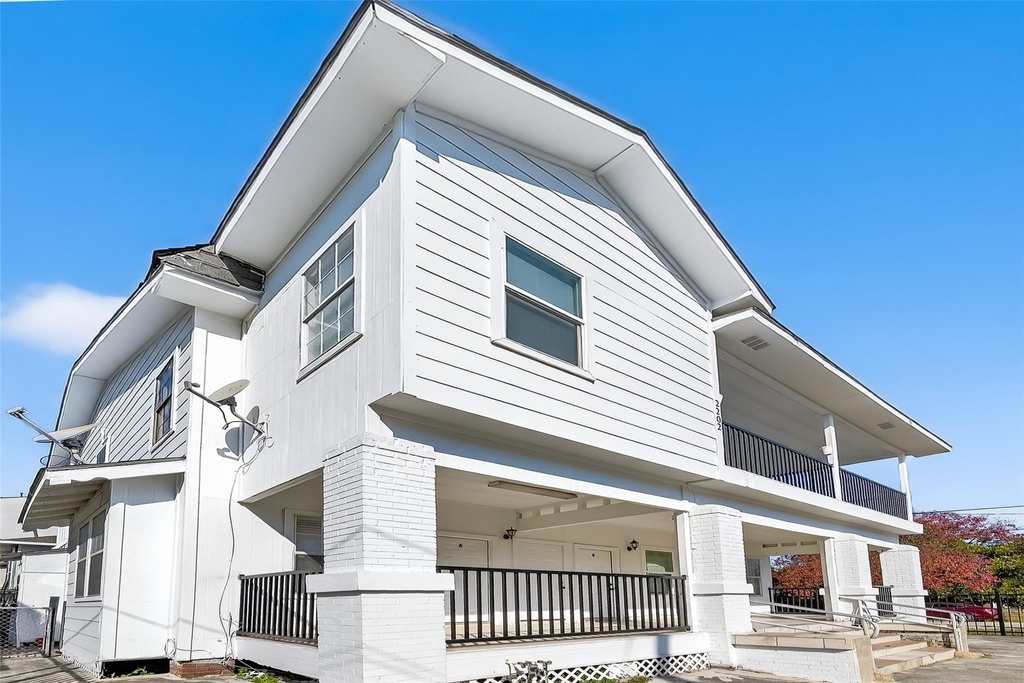 2202 Hutchins Street - Photo 38