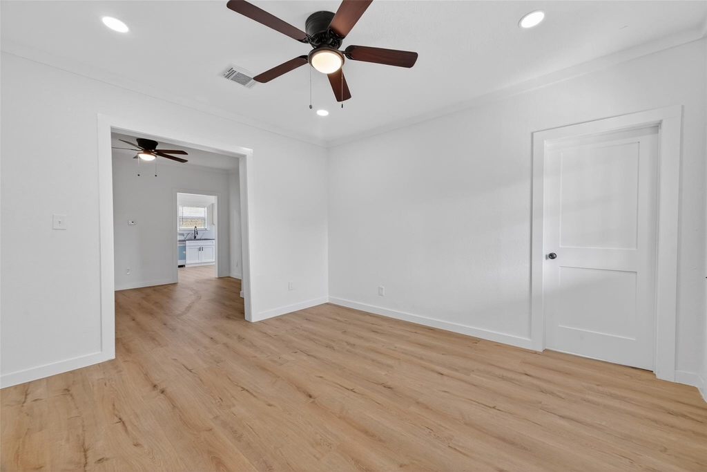2202 Hutchins Street - Photo 18