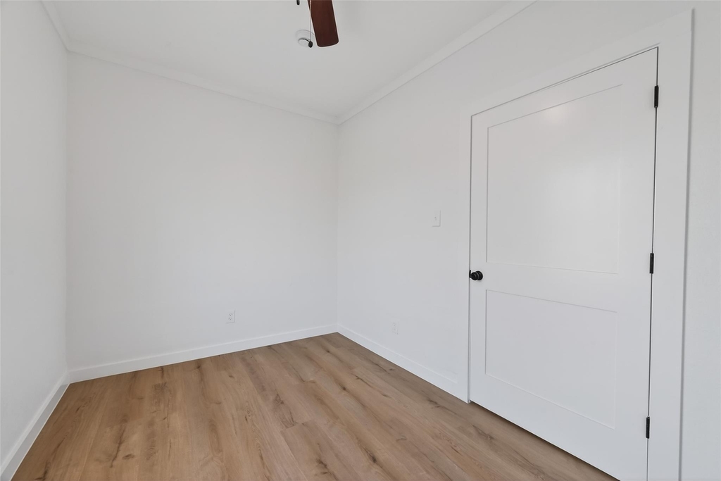 2202 Hutchins Street - Photo 25