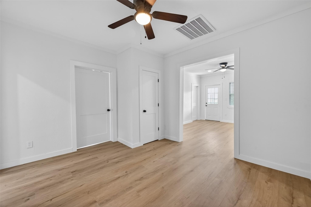 2202 Hutchins Street - Photo 7