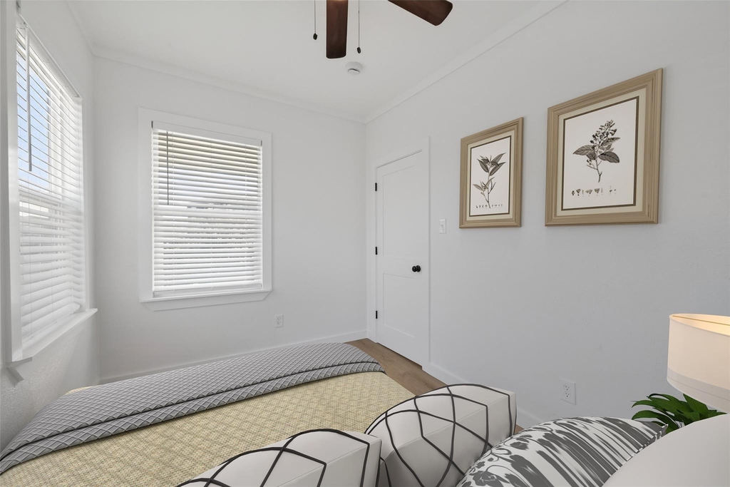 2202 Hutchins Street - Photo 23