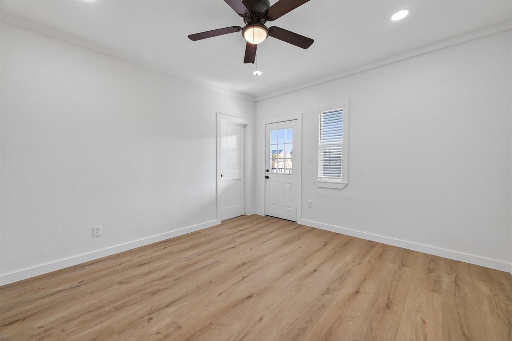 2202 Hutchins Street - Photo 17