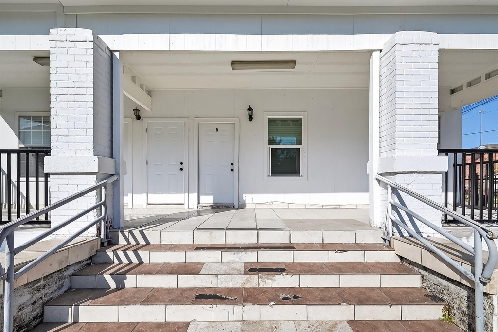 2202 Hutchins Street - Photo 5