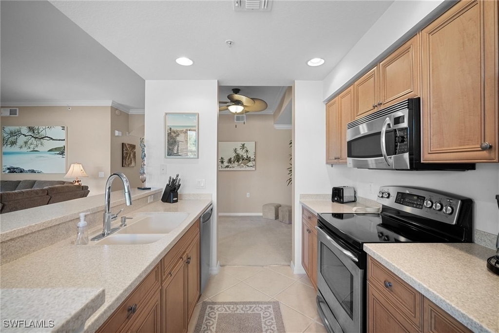 10285 Heritage Bay Boulevard - Photo 22