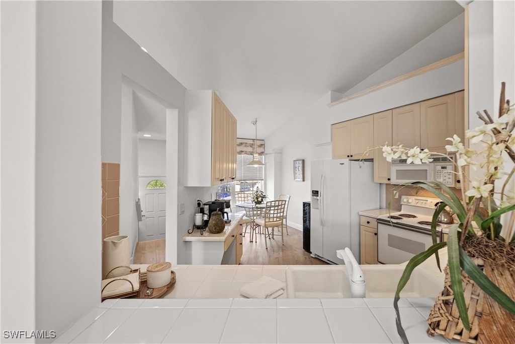 8415 Excalibur Circle - Photo 8