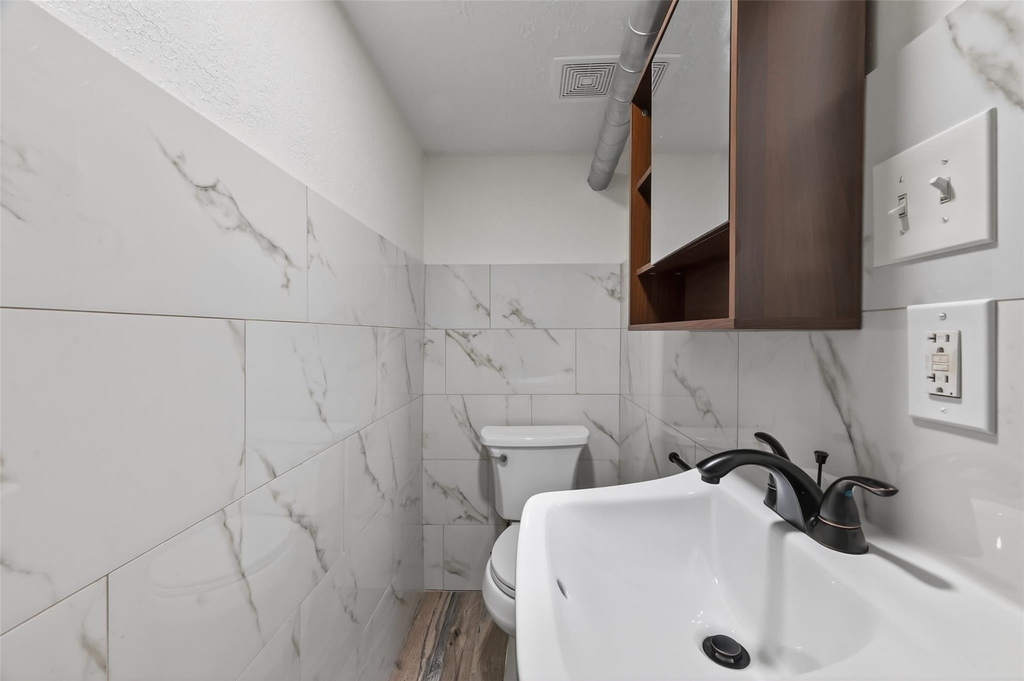 2118 Webster Street - Photo 24