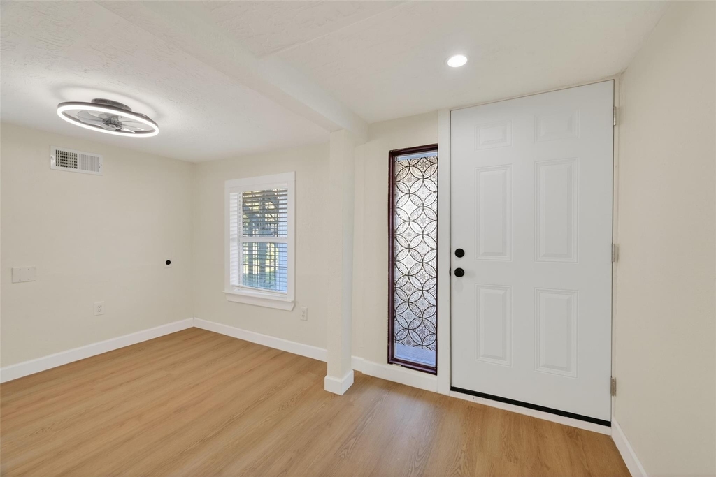 2118 Webster Street - Photo 2