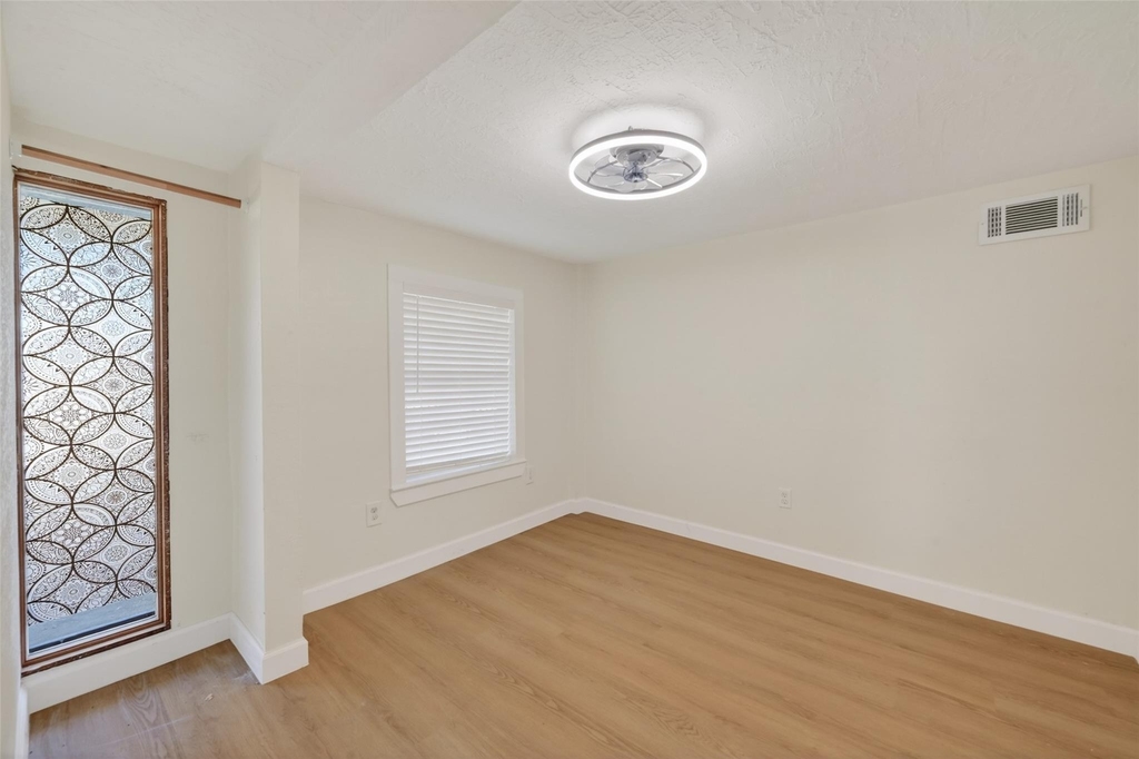 2118 Webster Street - Photo 17
