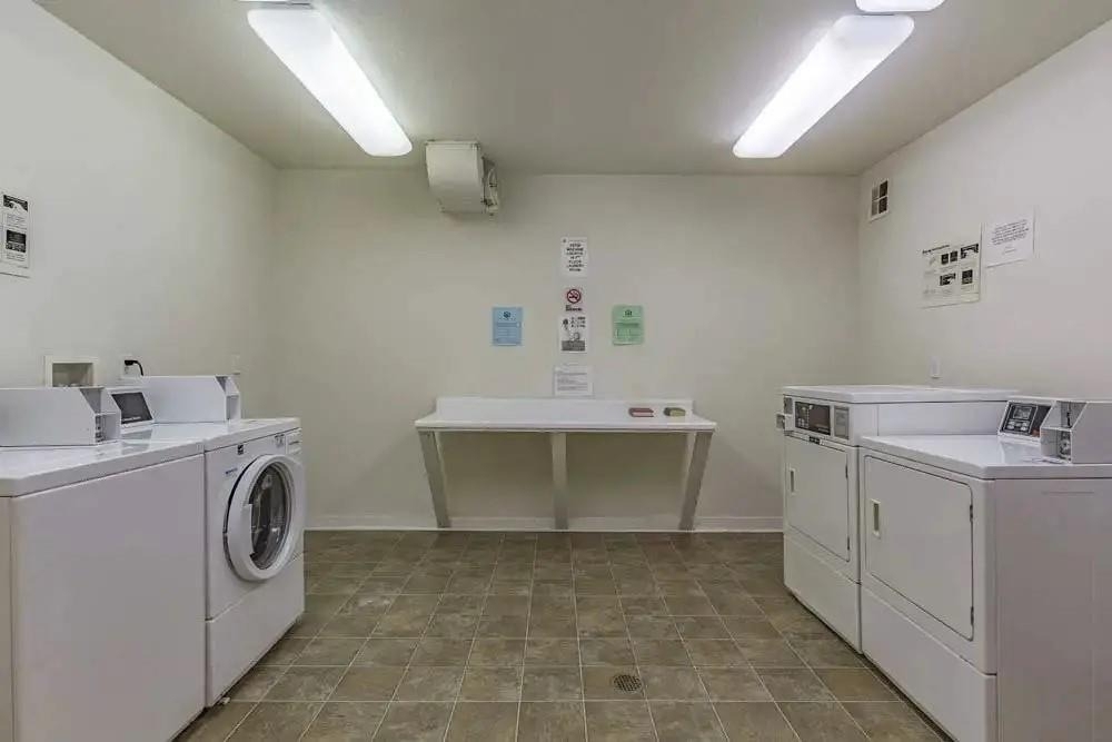 312 Court St - Photo 6