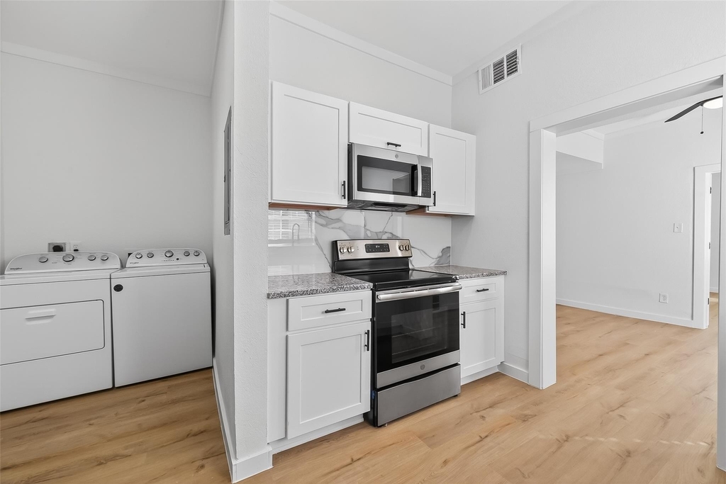 2202 Hutchins Street - Photo 14