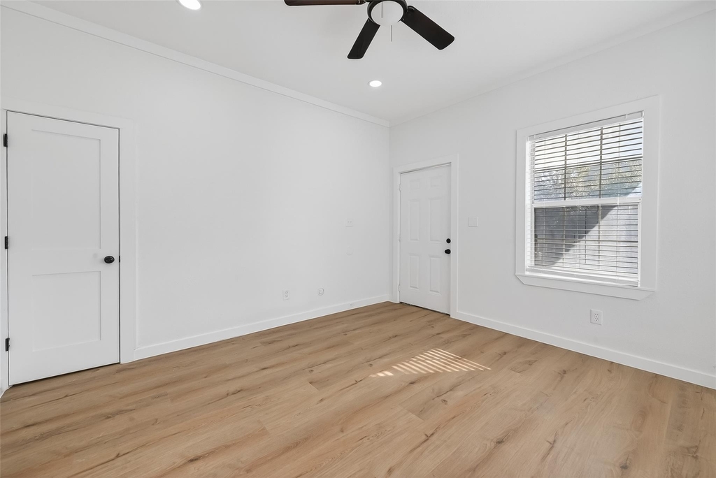 2202 Hutchins Street - Photo 7