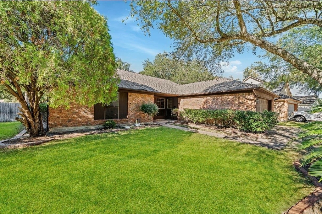 22018 Silver Lode Drive - Photo 2