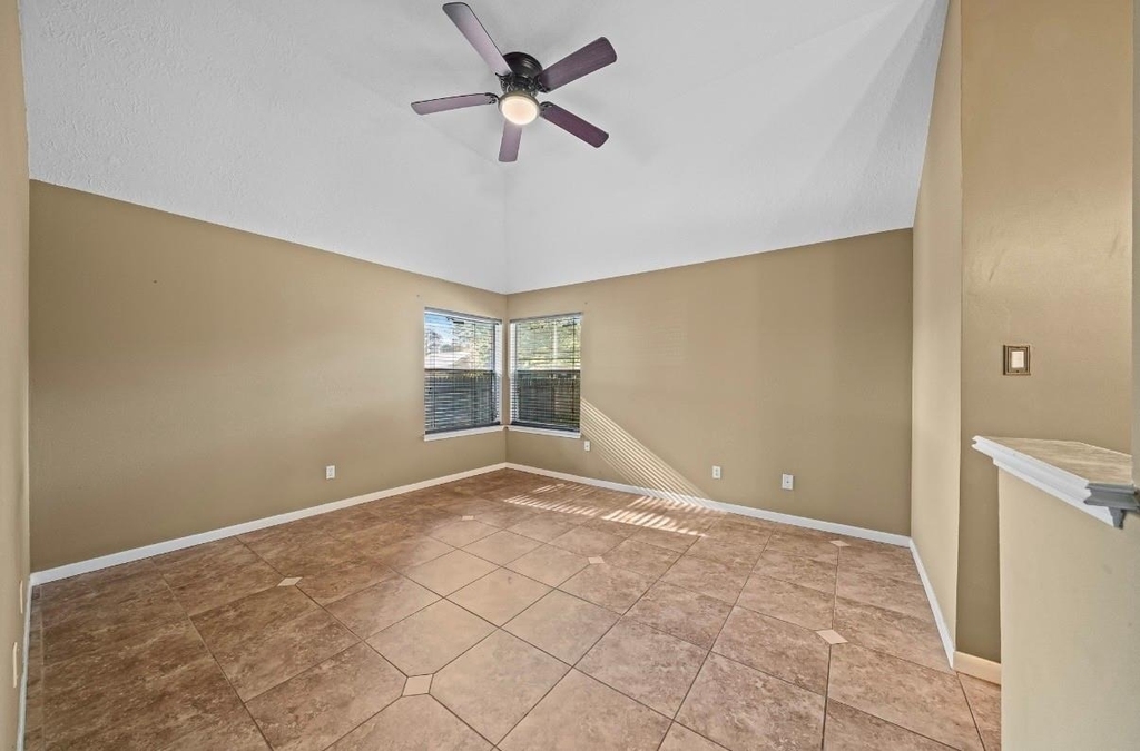 22018 Silver Lode Drive - Photo 15