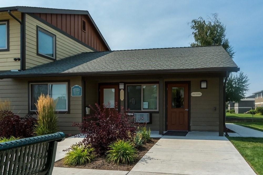 950 Sw Madison Street - Photo 3