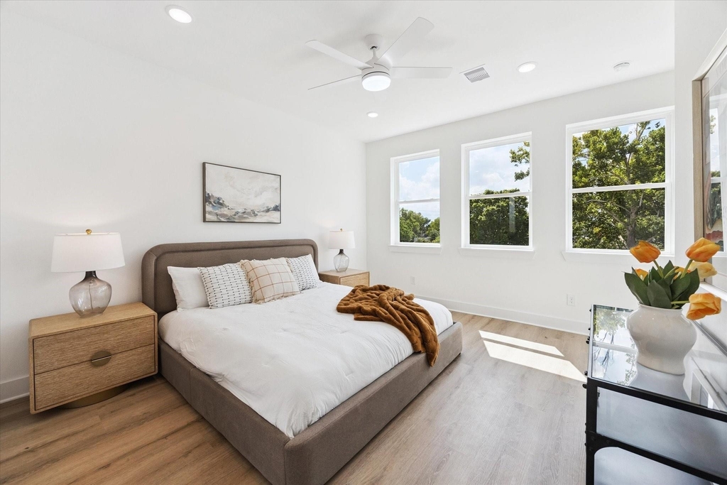 6341 W Montgomery Road - Photo 16