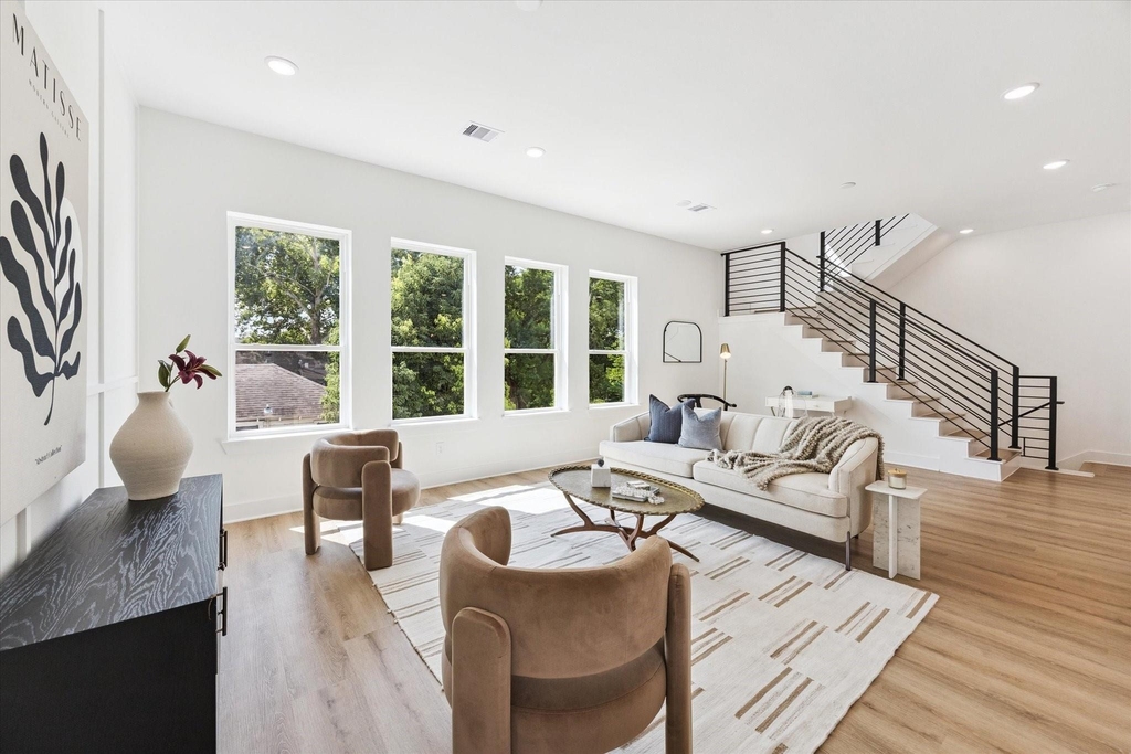6341 W Montgomery Road - Photo 14