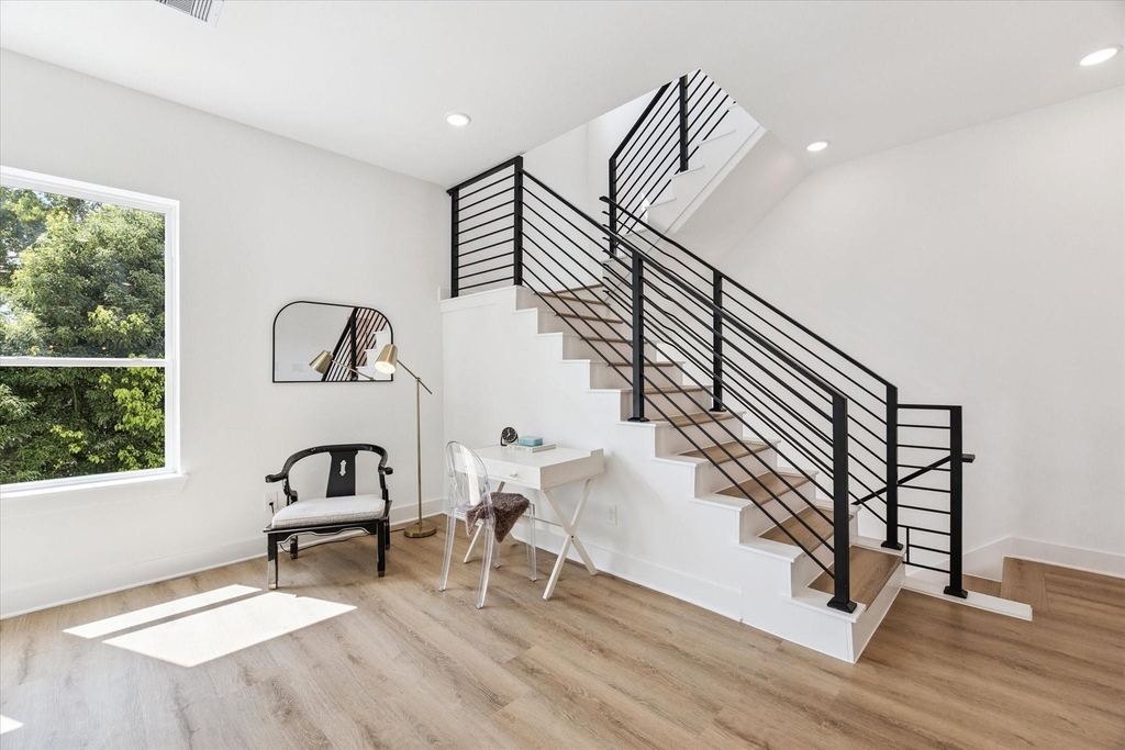 6341 W Montgomery Road - Photo 15