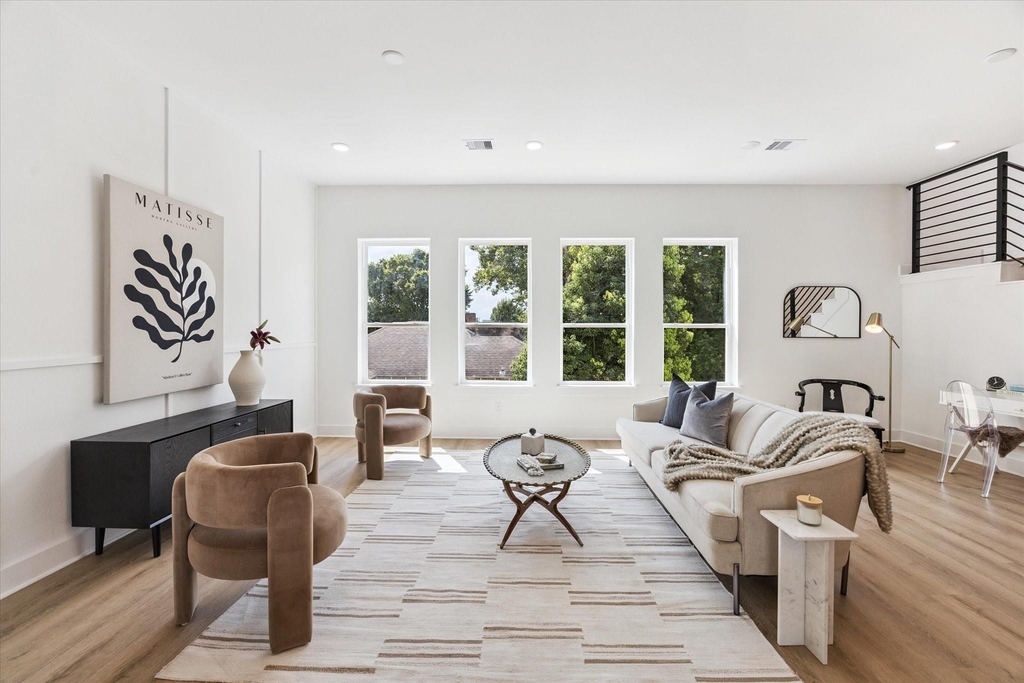 6341 W Montgomery Road - Photo 11