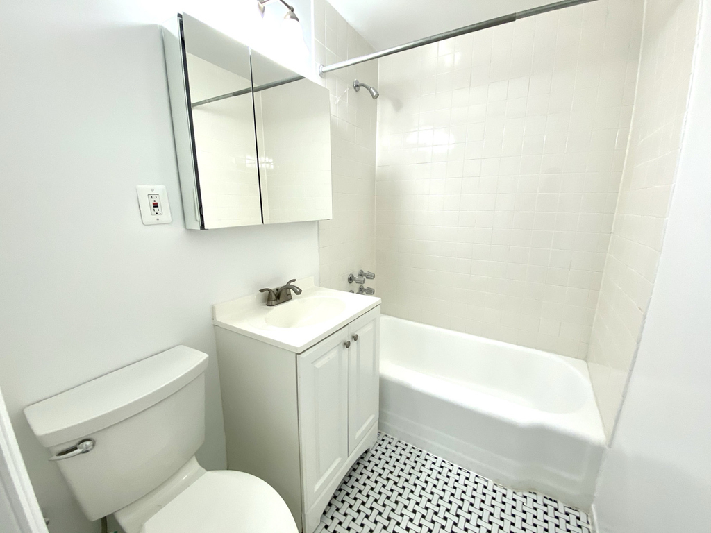 73rd & Columbus Ave - Photo 12