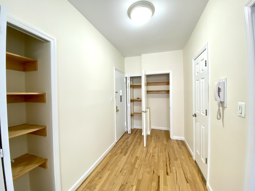 73rd & Columbus Ave - Photo 5