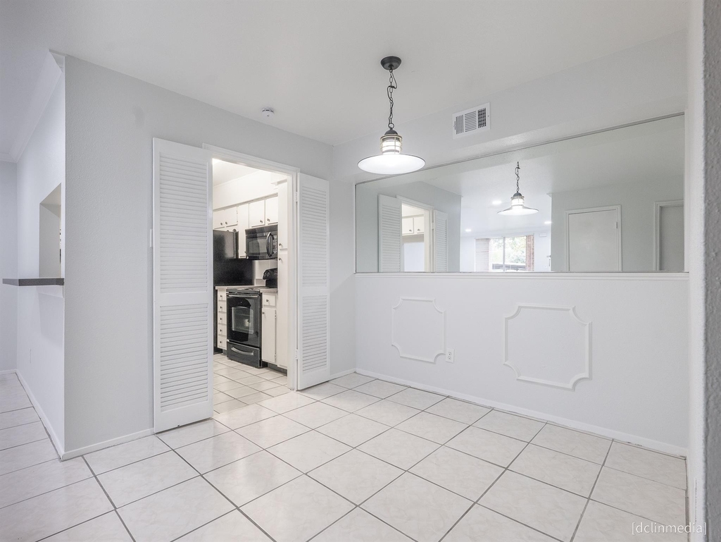 4643 Wild Indigo Street - Photo 5