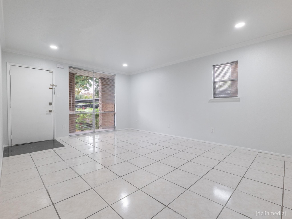 4643 Wild Indigo Street - Photo 2