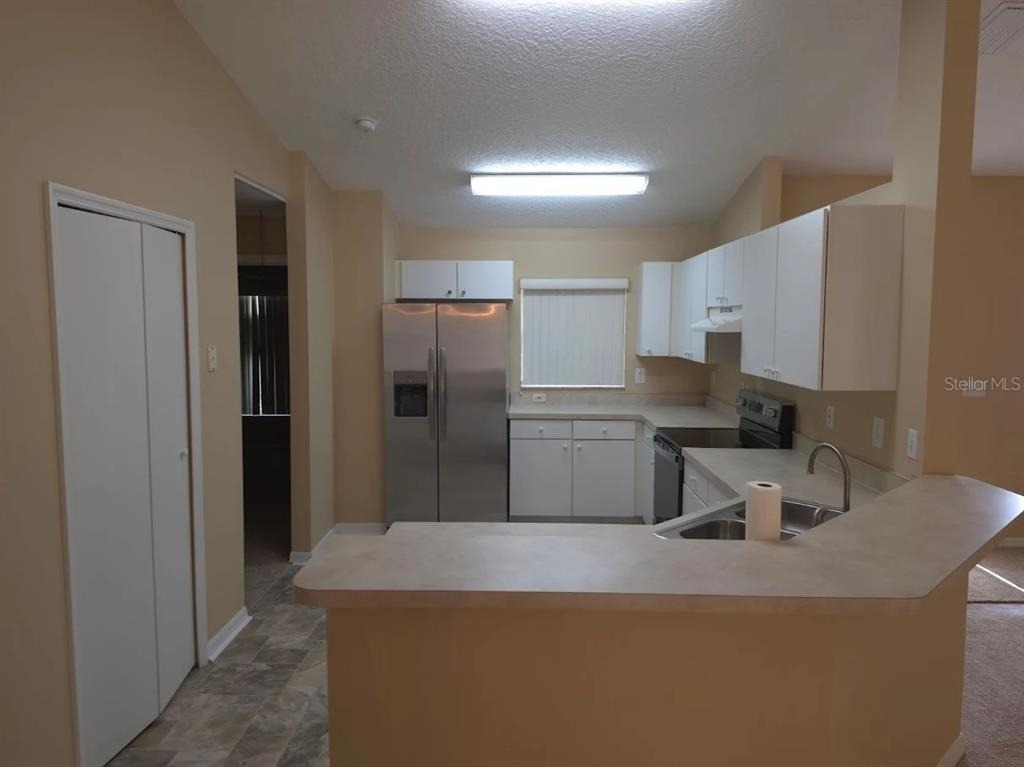 734 S Grand Highway - Photo 4