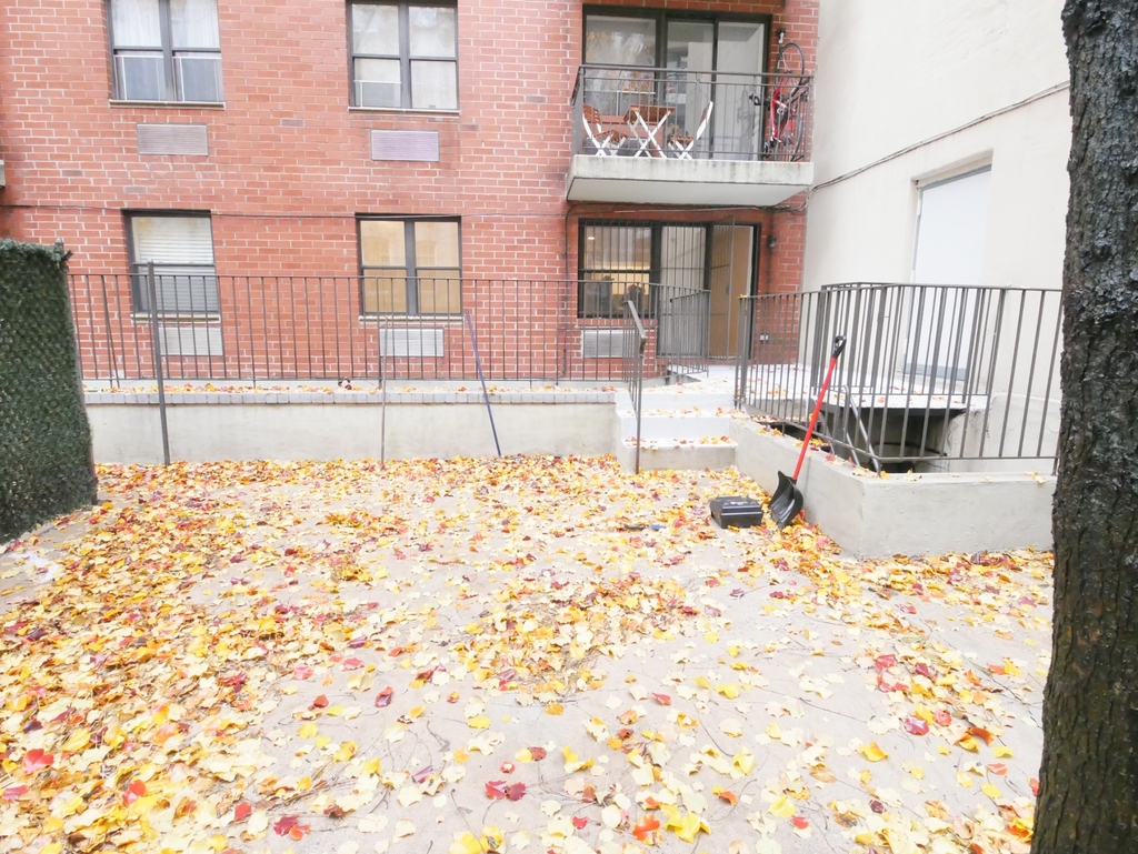 317 East 91st Street - Photo 18