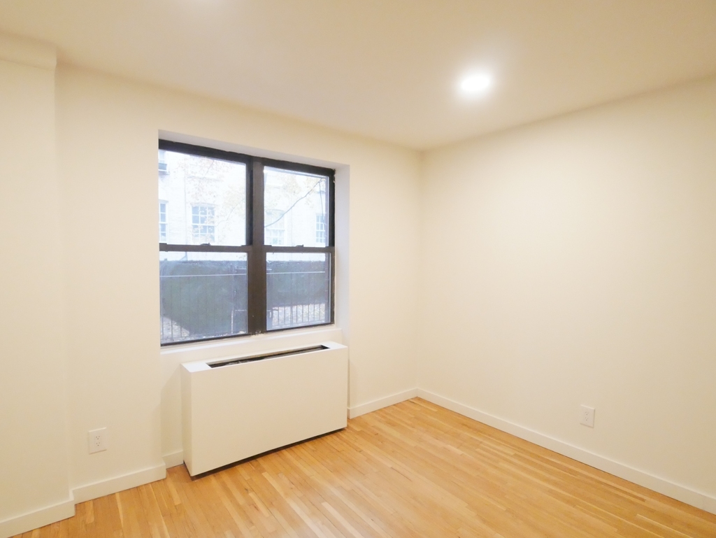 317 East 91st Street - Photo 5