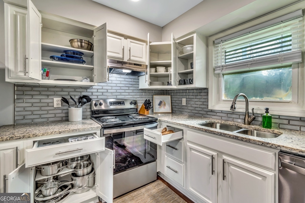 597 S Gordon Road Sw - Photo 6