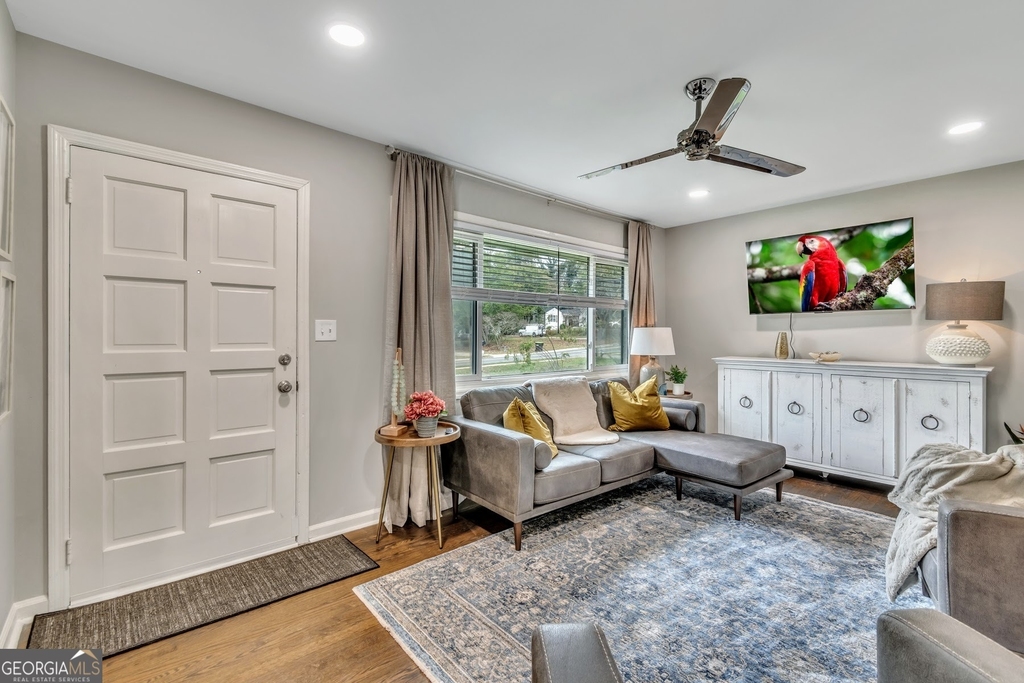 597 S Gordon Road Sw - Photo 8