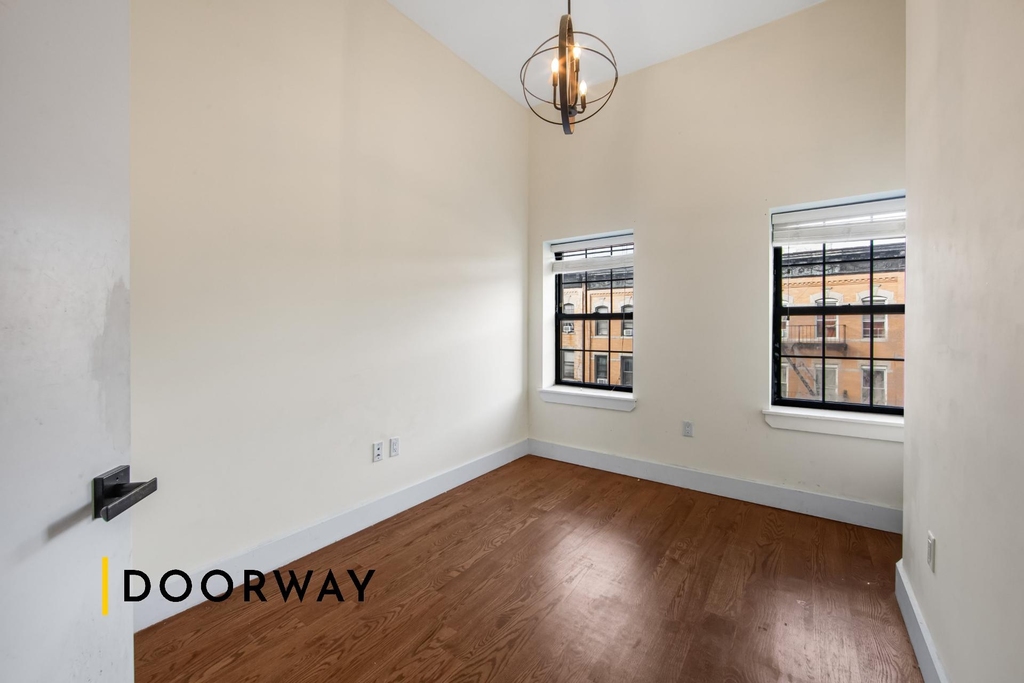 620 Wilson Avenue - Photo 3