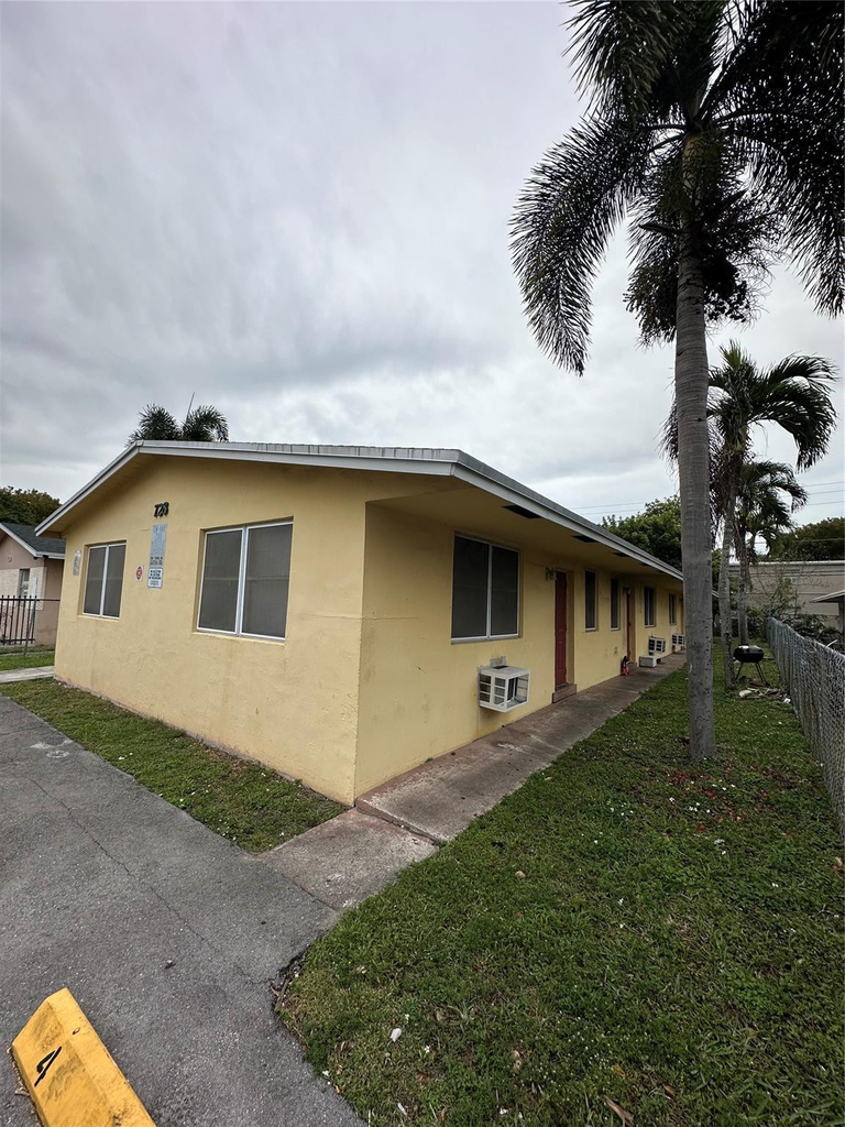 728 Nw 4th Avenue - Photo 1