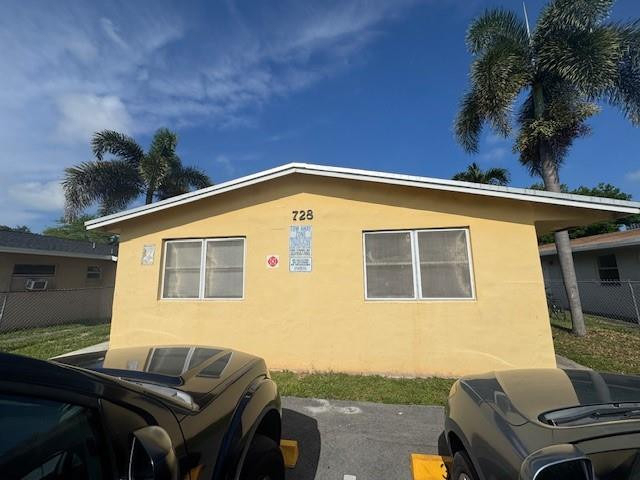 728 Nw 4th Avenue - Photo 0