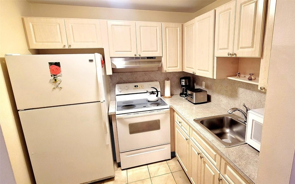 2901 Nw 47th Terrace - Photo 8
