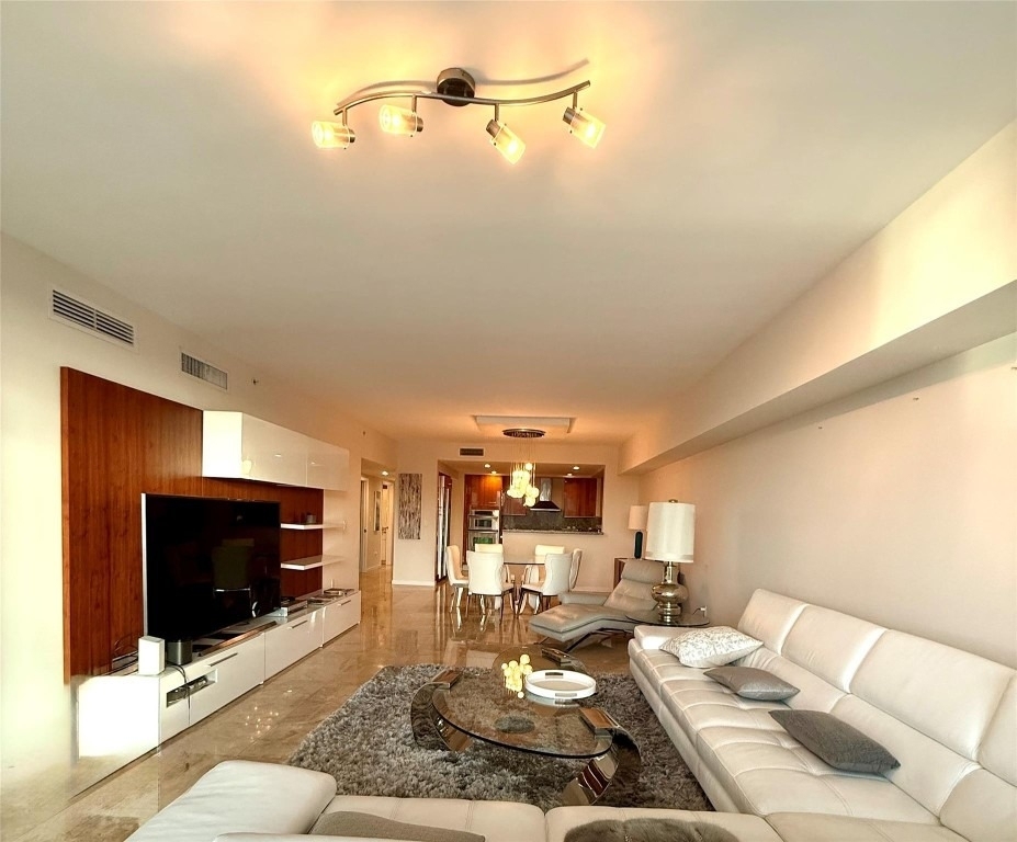 45 Hendricks Isle - Photo 2