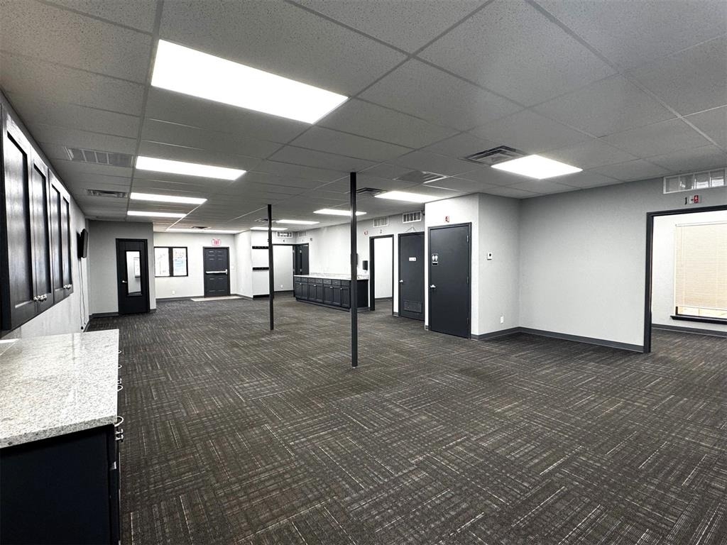 501 E 15th Street - Photo 5