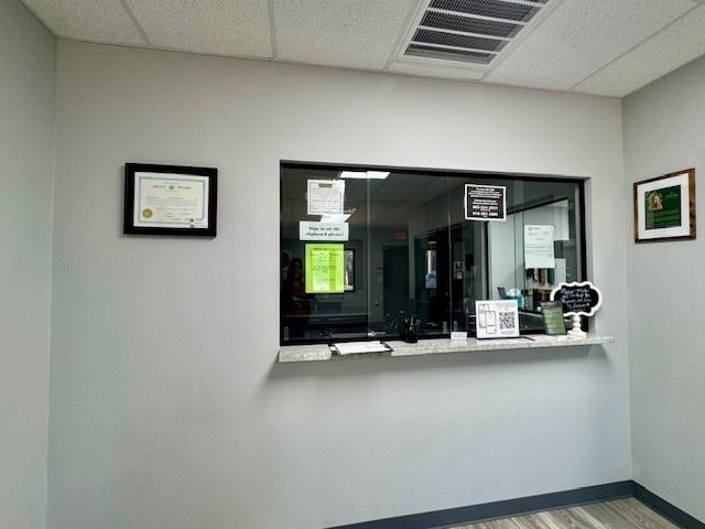 501 E 15th Street - Photo 2