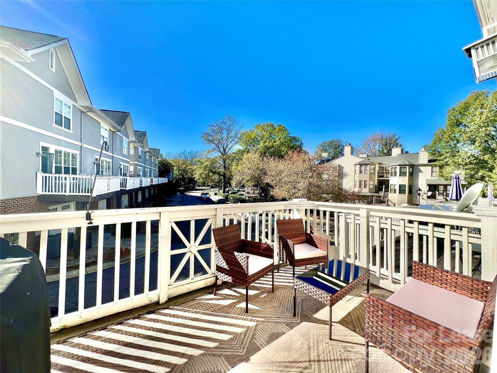 833 W 4th Street - Photo 28
