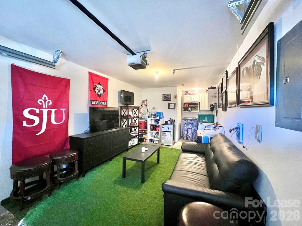 833 W 4th Street - Photo 25