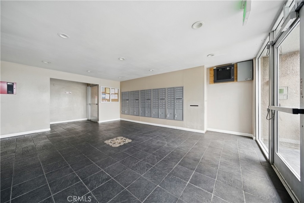 7826 Topanga Canyon Boulevard - Photo 5