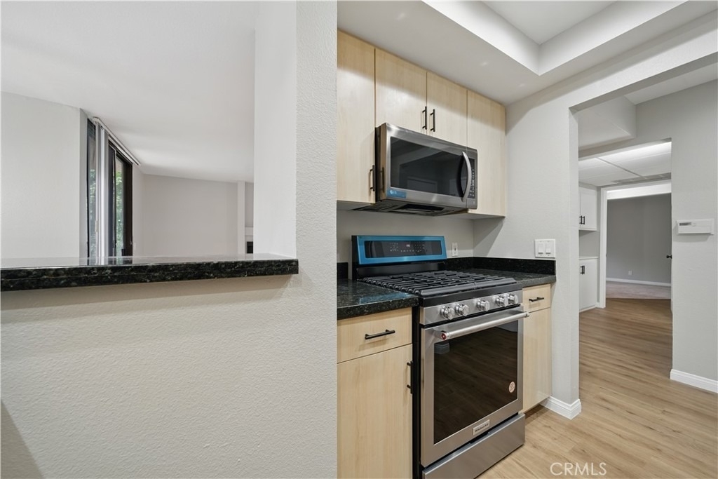 7826 Topanga Canyon Boulevard - Photo 27