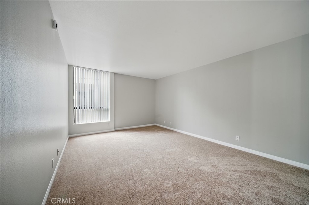 7826 Topanga Canyon Boulevard - Photo 17