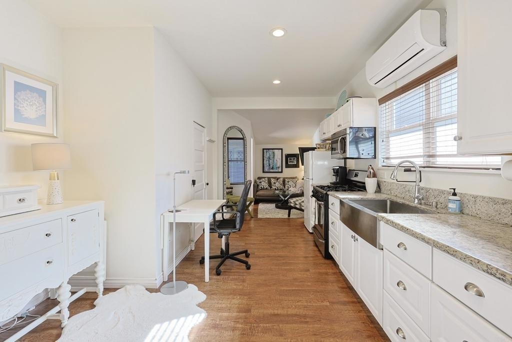 205.5 C Avenue - Photo 3