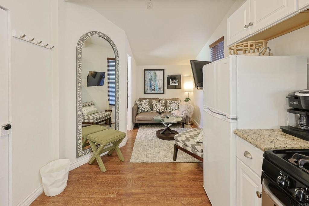 205.5 C Avenue - Photo 5