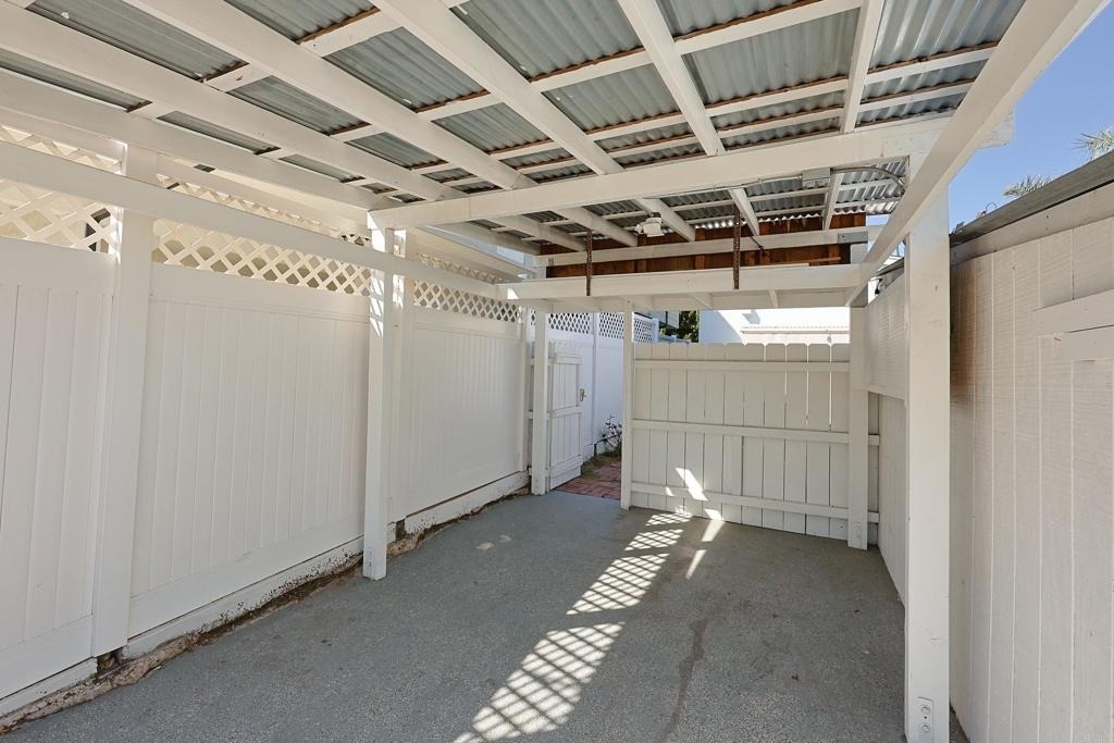 207 C Avenue - Photo 32